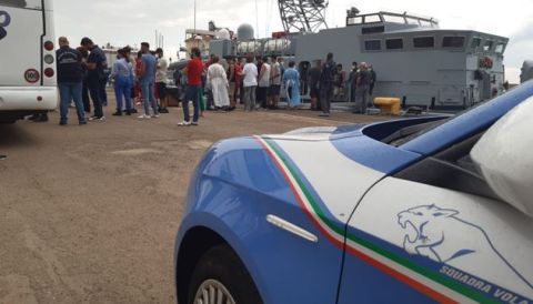 Immigrazione clandestina, due presunti scafisti fermati in Calabria