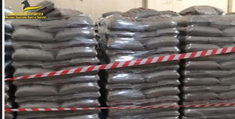 Sequestrate 5 mila tonnellate di pellet, 52 denunciati per frode in commercio e contraffazione