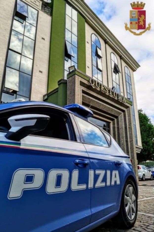 Sorpreso con 55 chili di materiale pirotecnico, uomo arrestato nel Vibonese