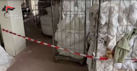Lavanderia industriale priva di autorizzazioni sequestrata nel Vibonese
