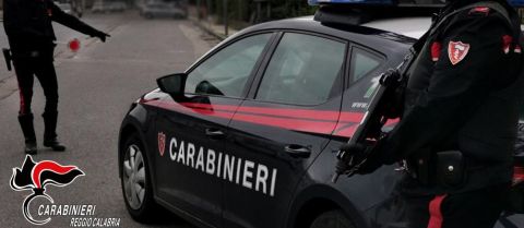 Latitante catturato in Calabria: si nascondeva con la moglie in una casa di campagna