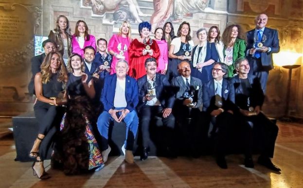 Roma festeggia i 60 anni di carriera di Gerardo Sacco con una medaglia celebrativa