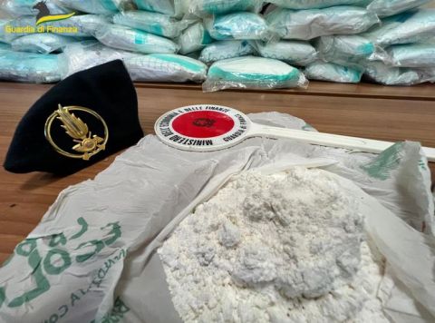 Autotrasportatore calabrese sorpreso a Bologna con 85 Kg di cocaina